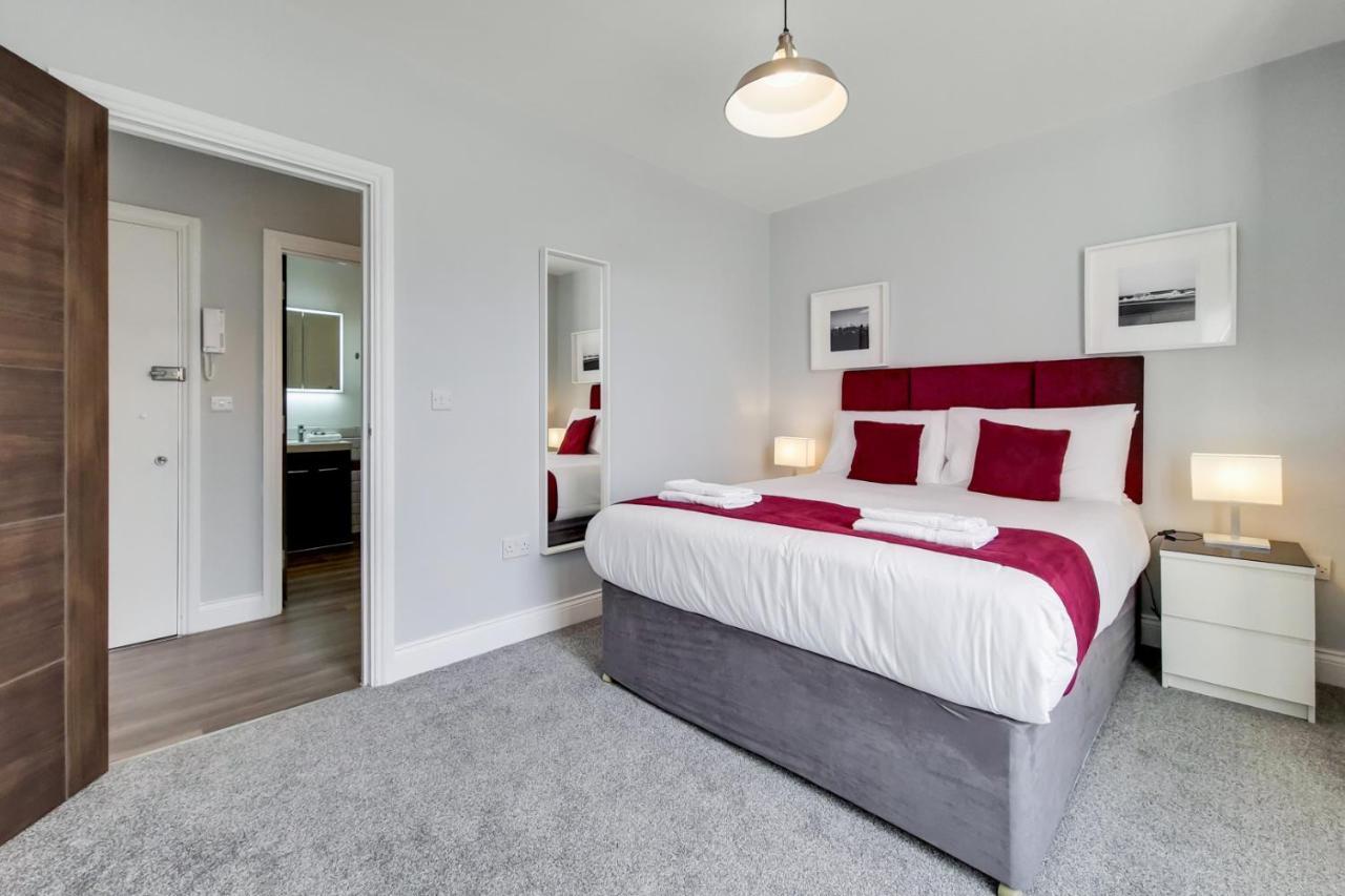 Roomspace Serviced Apartments - Brewers Lane 리치먼드 외부 사진